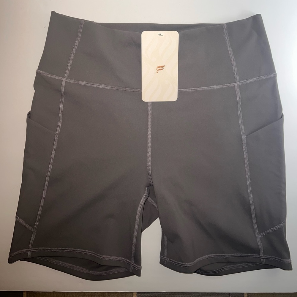 Oasis High-Waisted Double Pocket Exercise Shorts 6”